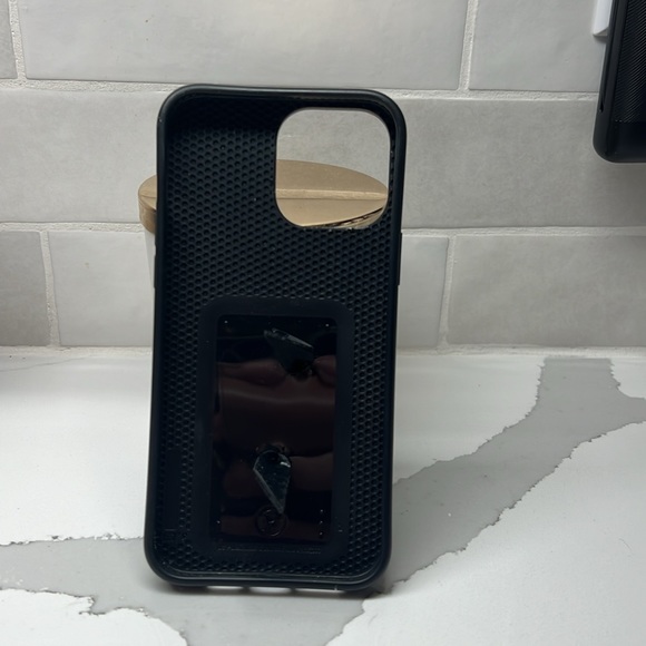 Loopy Case in GREAT condition 13max pro - Picture 3 of 4